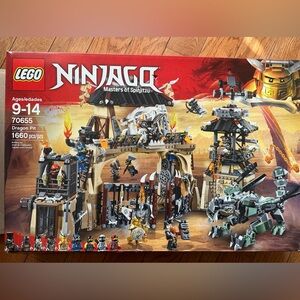 Lego Ninjago Masters of Spinjitzu Dragon Pit 70655 box and instructions